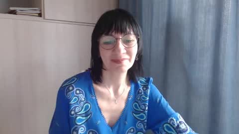 ericablack8 online show from April 17, 11:57 am