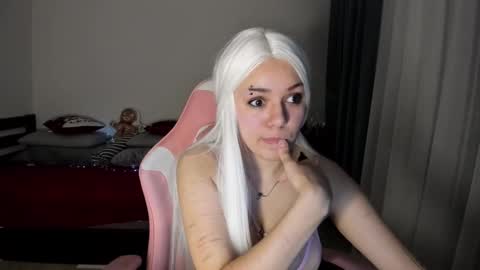 Erica online show from January 15, 8:26 pm