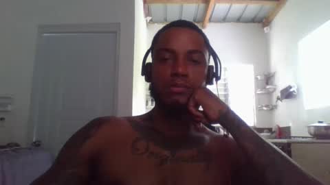 Snapshot of ericbuck chatting on December 22, 6:15 pm Eric Buck online show from December 22, 6:15 pm