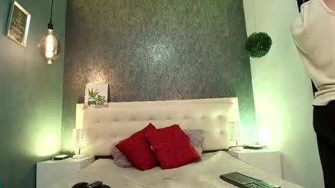   online show from March 5, 3:40 am