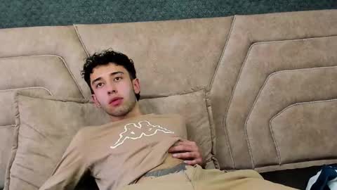 Erick online show from February 6, 7:07 pm