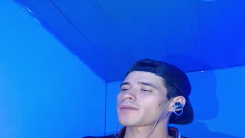 erikk 565 online show from January 14, 6:08 am