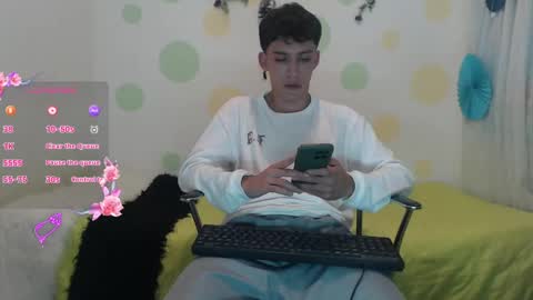 Snapshot of erik_lion chatting on January 8, 8:18 pm Jhon online show from January 8, 8:18 pm