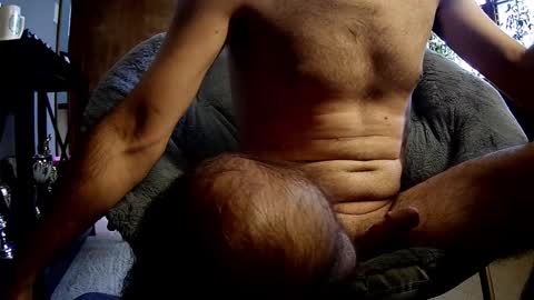 Snapshot of erik_plays_hockey chatting on October 22, 5:13 pm Erik plays hockey online show from October 22, 5:13 pm