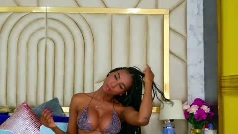 Snapshot of erika_rowland chatting on July 14, 7:19 pm ERIKA online show from July 14, 7:19 pm