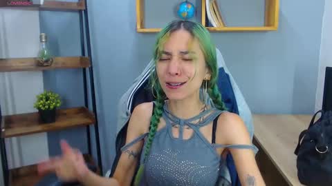 Snapshot of erika_stevens chatting on October 7, 3:09 pm E R I K A - SAGITARIO..... online show from October 7, 3:09 pm