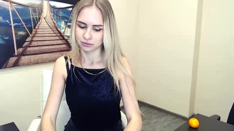 Erika online show from December 9, 3:54 pm