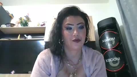 erikaguapa1989 online show from June 19, 1:43 am