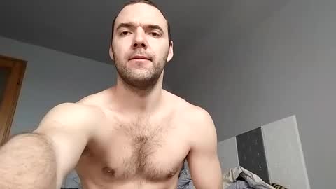 Snapshot of eriks17cm chatting on February 12, 7:13 am HunStroker online show from February 12, 7:13 am