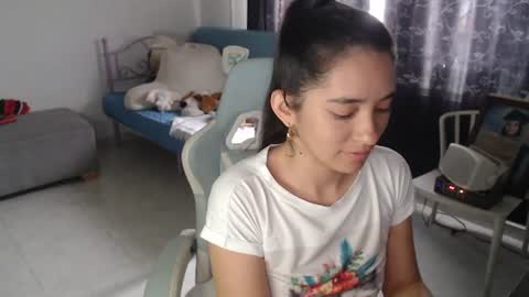 Snapshot of erina_1 chatting on July 3, 5:41 pm erina_1 online show from July 3, 5:41 pm