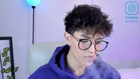   online show from November 14, 5:11 pm