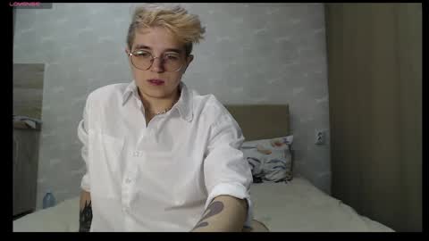 Erline online show from April 4, 3:20 pm