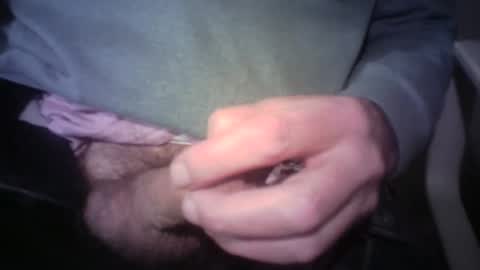 Snapshot of ernie4u chatting on January 8, 4:44 pm Ernie online show from January 8, 4:44 pm