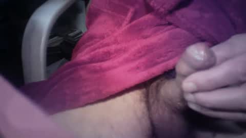 Snapshot of ernie4u chatting on February 23, 11:04 pm Ernie online show from February 23, 11:04 pm