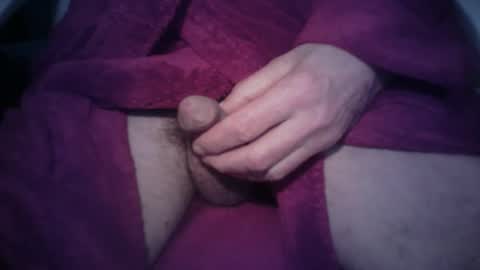 Snapshot of ernie4u chatting on March 2, 8:27 am Ernie online show from March 2, 8:27 am
