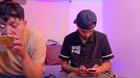 Snapshot of eros_chipre chatting on February 1, 2:54 am Eros online show from February 1, 2:54 am