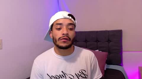 Snapshot of eros_chipre chatting on February 26, 2:21 am Eros online show from February 26, 2:21 am