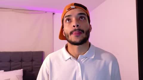 Snapshot of eros_chipre chatting on February 27, 10:48 am Eros online show from February 27, 10:48 am