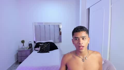 Snapshot of eros_wild chatting on February 22, 2:41 pm eros_wild online show from February 22, 2:41 pm