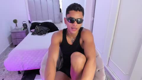 Snapshot of eros_wild chatting on February 24, 3:55 am eros_wild online show from February 24, 3:55 am