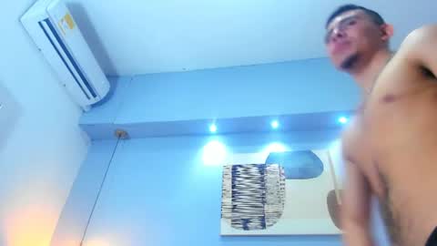 Snapshot of eross_santy chatting on June 26, 3:16 pm Eross online show from June 26, 3:16 pm