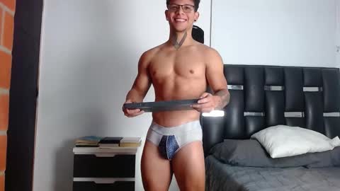 Eros online show from November 22, 1:48 am