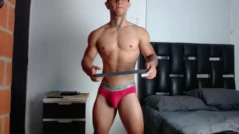 Snapshot of erosscott chatting on April 21, 3:50 pm Eros online show from April 21, 3:50 pm