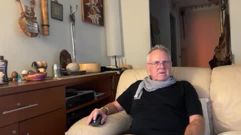 Snapshot of erostalk chatting on October 22, 9:14 pm eros online show from October 22, 9:14 pm