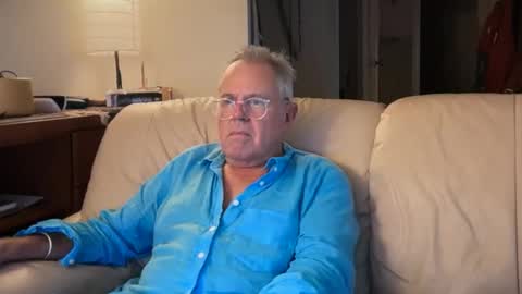 Snapshot of erostalk chatting on November 15, 5:42 pm eros online show from November 15, 5:42 pm