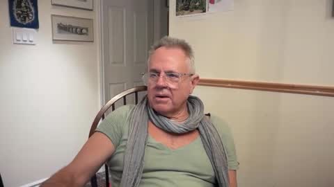 Snapshot of erostalk chatting on December 5, 1:58 am eros online show from December 5, 1:58 am