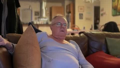 Snapshot of erostalk chatting on February 4, 12:11 pm eros online show from February 4, 12:11 pm