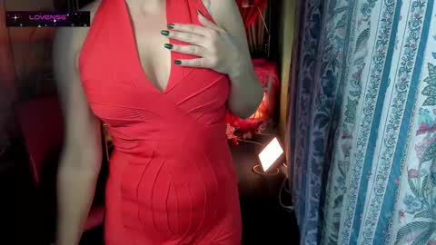 Snapshot of erotic_dessire chatting on September 23, 6:11 pm Eve online show from September 23, 6:11 pm