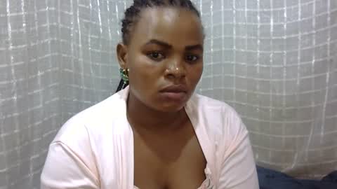 Snapshot of erotic_ebony56 chatting on June 17, 6:38 am erotic_ebony56 online show from June 17, 6:38 am