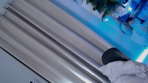 Snapshot of erotic_lover28 chatting on February 21, 9:27 pm PhilAm in USA. Im Rusia online show from February 21, 9:27 pm