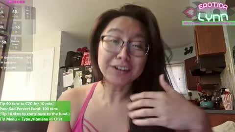 Lynn   online show from December 5, 8:05 pm