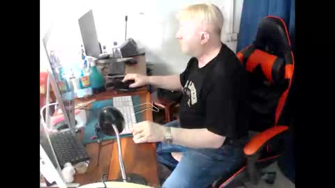 Tom Delaney online show from May 21, 3:02 am