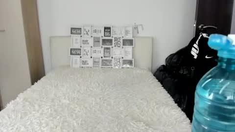 Snapshot of eroticsensualkitty4u chatting on June 13, 11:19 am eroticsensualkitty4u online show from June 13, 11:19 am