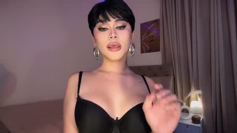 Snapshot of erotictsmonica chatting on July 6, 6:43 pm monica online show from July 6, 6:43 pm