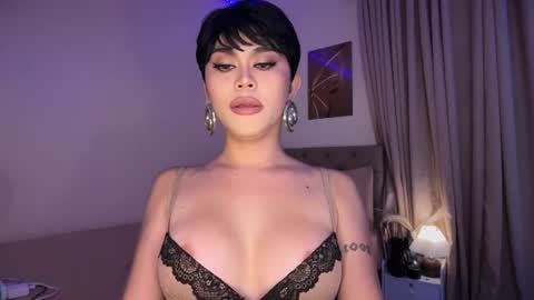 Snapshot of erotictsmonica chatting on July 13, 6:33 pm monica online show from July 13, 6:33 pm