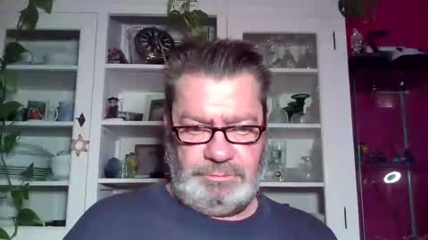 Erwins room welcome sound on online show from January 18, 9:45 pm