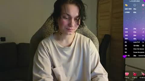 esajukyy online show from March 21, 2:53 pm