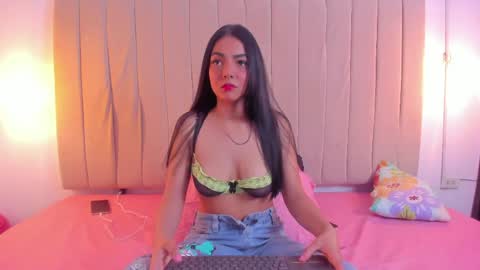 Scarlett online show from April 4, 7:55 pm