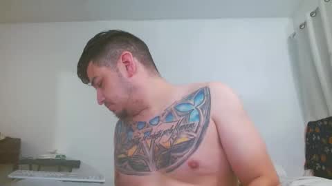 Snapshot of escodamus12 chatting on December 11, 10:58 am escodamus12 online show from December 11, 10:58 am