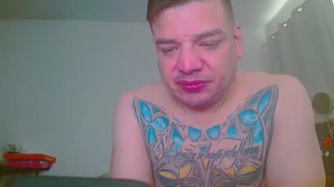 Snapshot of escodamus12 chatting on January 8, 8:07 pm escodamus12 online show from January 8, 8:07 pm