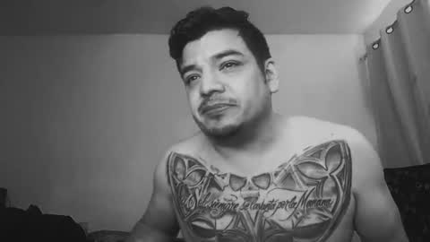 Snapshot of escodamus12 chatting on March 5, 1:50 pm escodamus12 online show from March 5, 1:50 pm