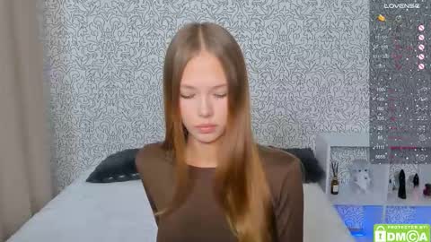 Snapshot of eshcka chatting on September 19, 4:36 am Megan and Brad online show from September 19, 4:36 am