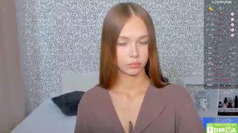 Snapshot of eshcka chatting on September 30, 5:01 am Megan and Brad online show from September 30, 5:01 am