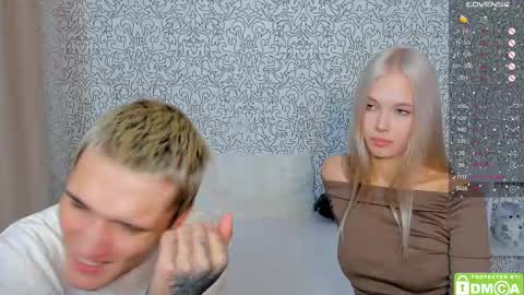 Snapshot of eshcka chatting on October 31, 2:29 pm Megan and Brad online show from October 31, 2:29 pm