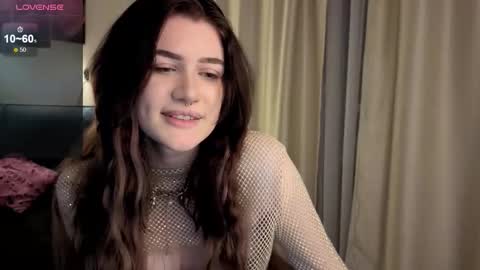 Snapshot of eshleeeygreen chatting on January 19, 3:38 pm EshleGreen online show from January 19, 3:38 pm