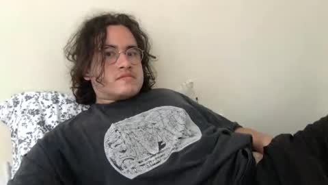 esiiis online show from March 7, 5:32 pm